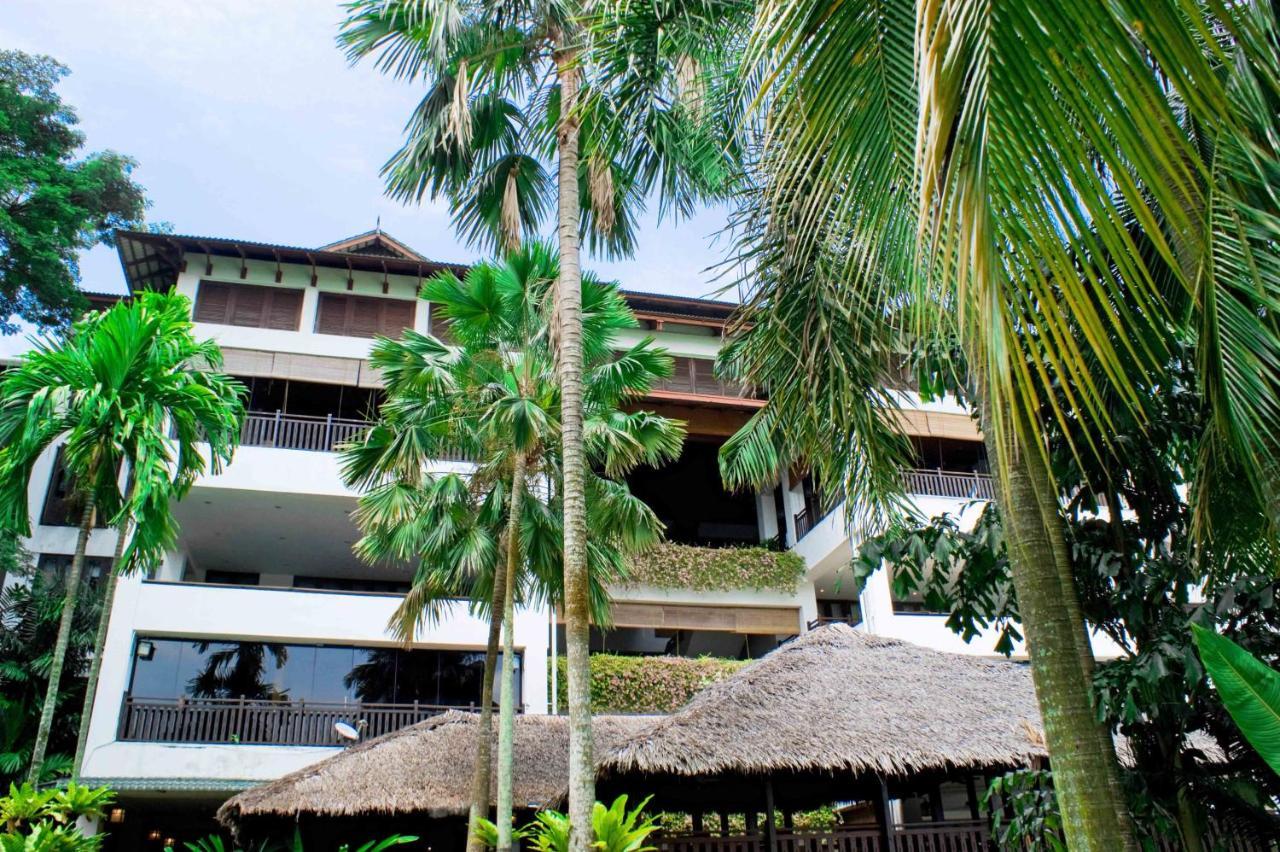 Mines Beach Resort Hotel Seri Kembangan Exteriör bild