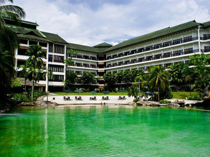 Mines Beach Resort Hotel Seri Kembangan Exteriör bild