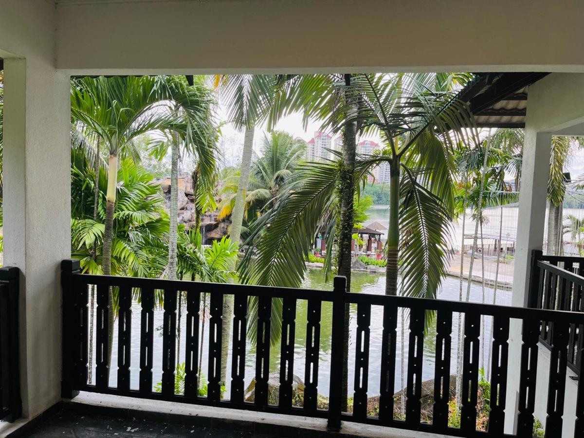 Mines Beach Resort Hotel Seri Kembangan Exteriör bild